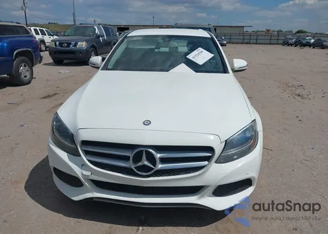 2016 Mercedes-Benz C 300 из США, поврежденный, VIN 55SWF4JB8GU177132